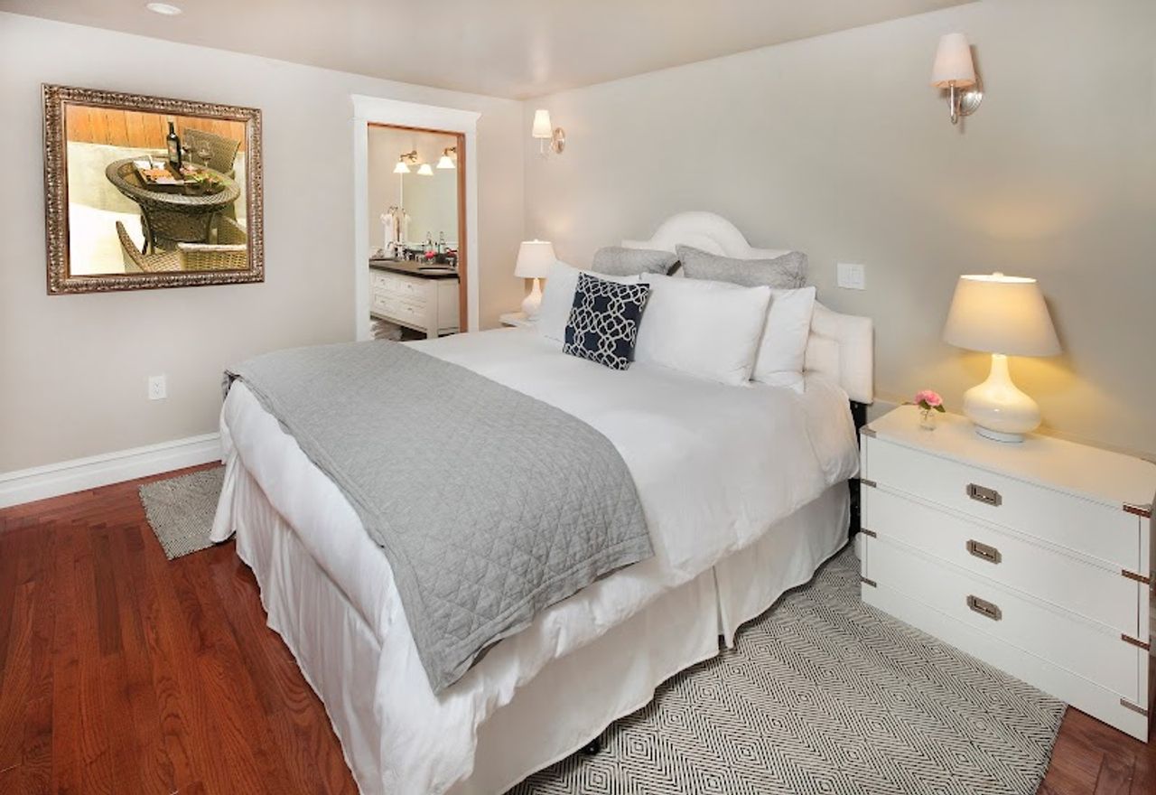 Photo of Calderwood Inn