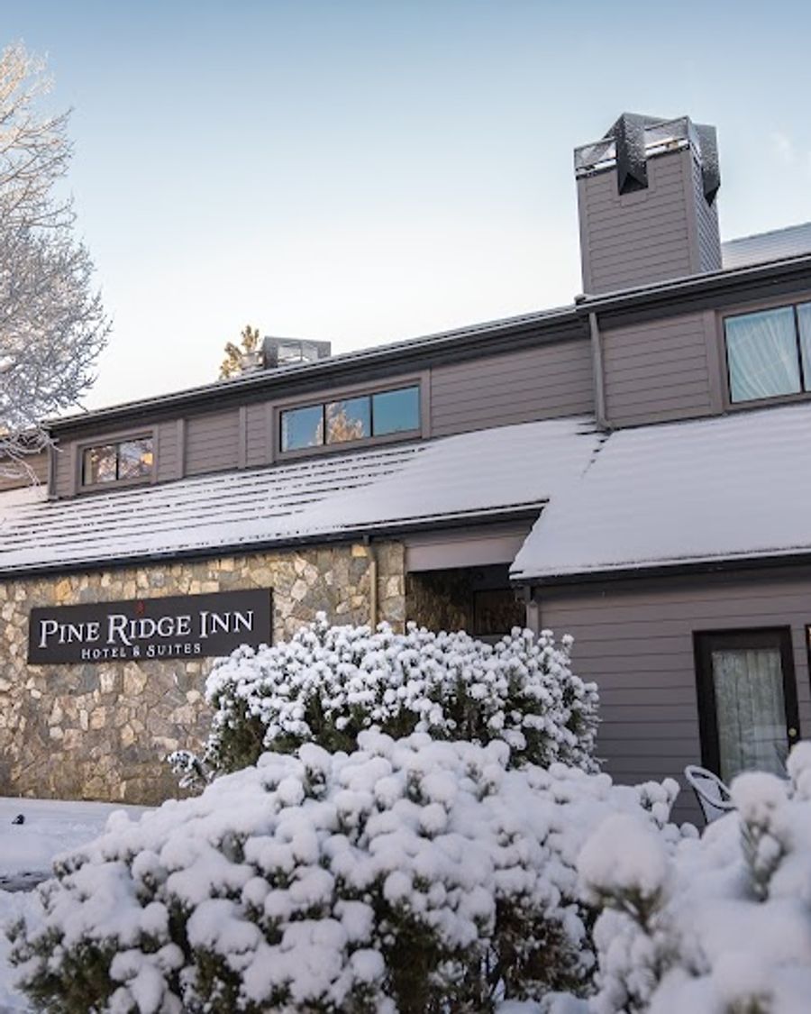 Pine Ridge Inn