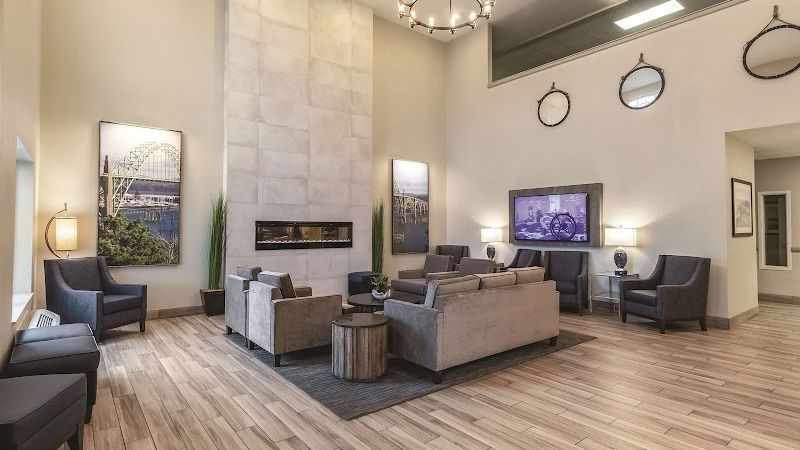 Photo of La Quinta Inn & Suites by Wyndham Newport