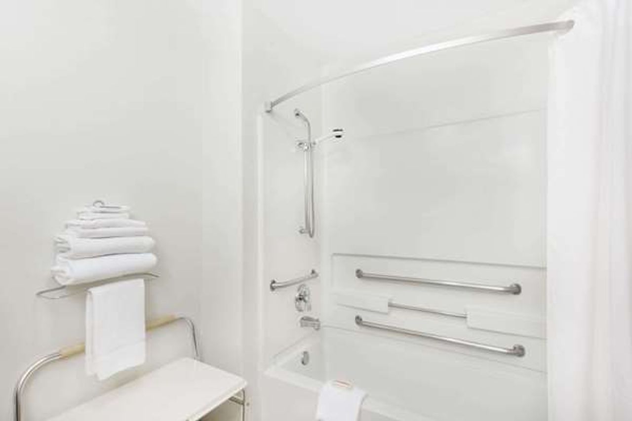 Photo of Super 8 by Wyndham Grants Pass