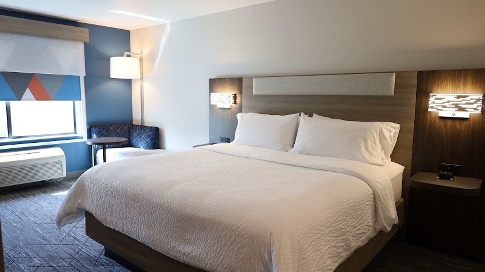 Photo of Holiday Inn Express & Suites Vancouver Mall/Portland Area, an IHG Hotel