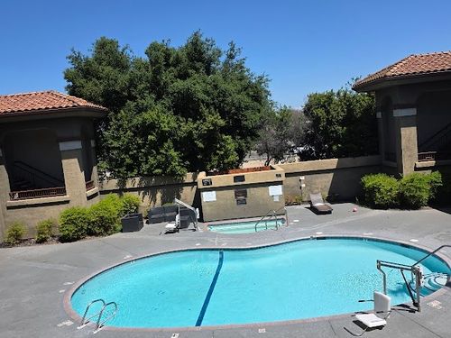Photo of Baymont by Wyndham Modesto Salida