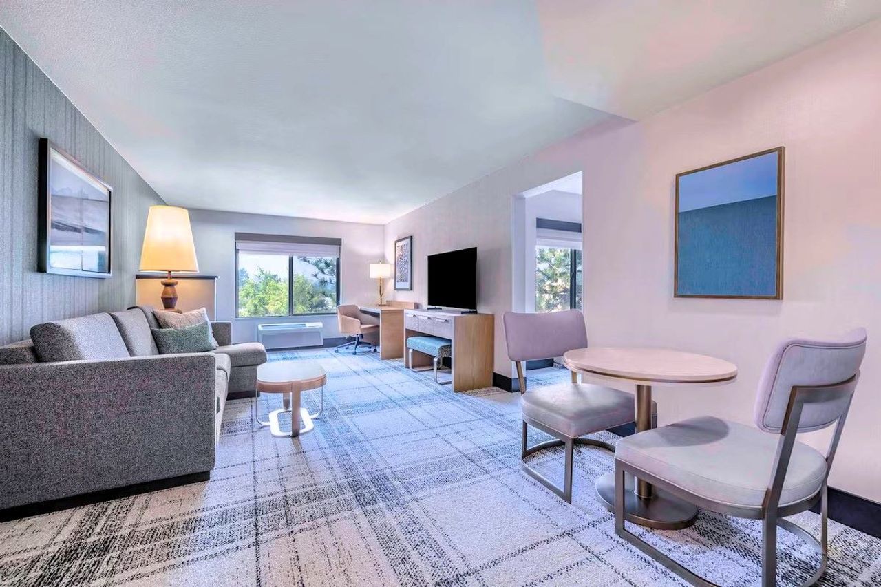 The Newberry Hotel Bend, Tapestry Collection by Hilton - Suite