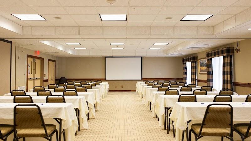 Photo of Holiday Inn Express & Suites Turlock-Hwy 99 by IHG