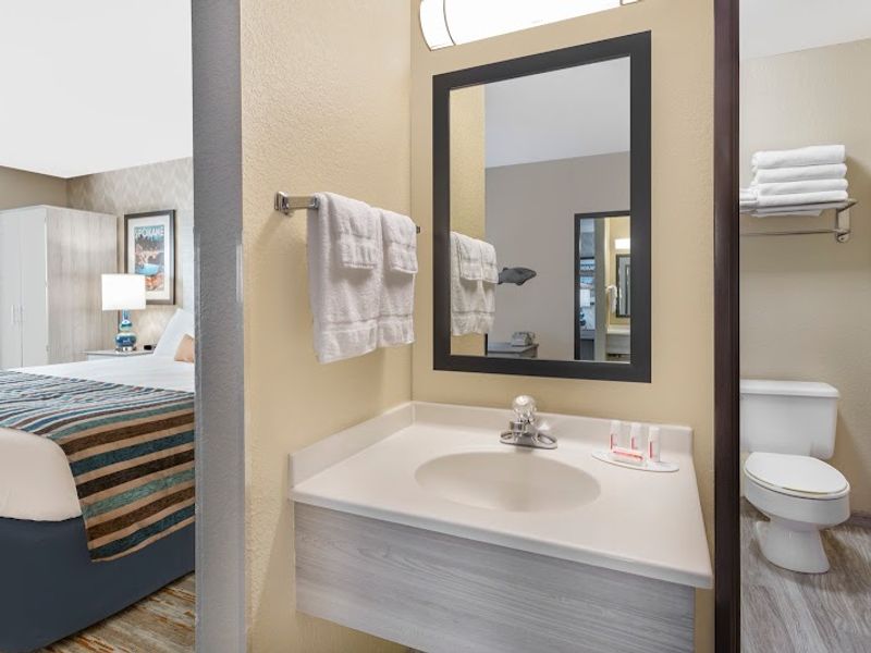 Photo of SilverStone Inn & Suites