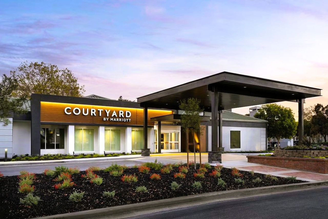 Courtyard by Marriott San Mateo Foster City