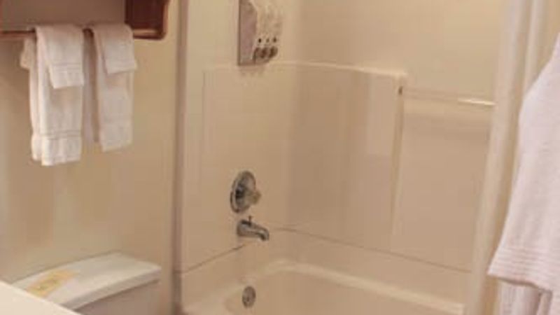 Photo of Helgeson Place Hotel Suites - Bathroom