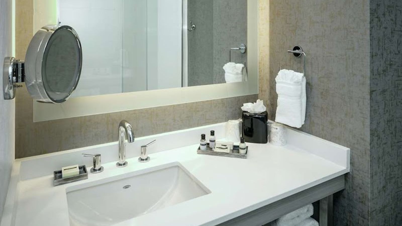 Photo of Hilton Garden Inn Seattle Bellevue Downtown