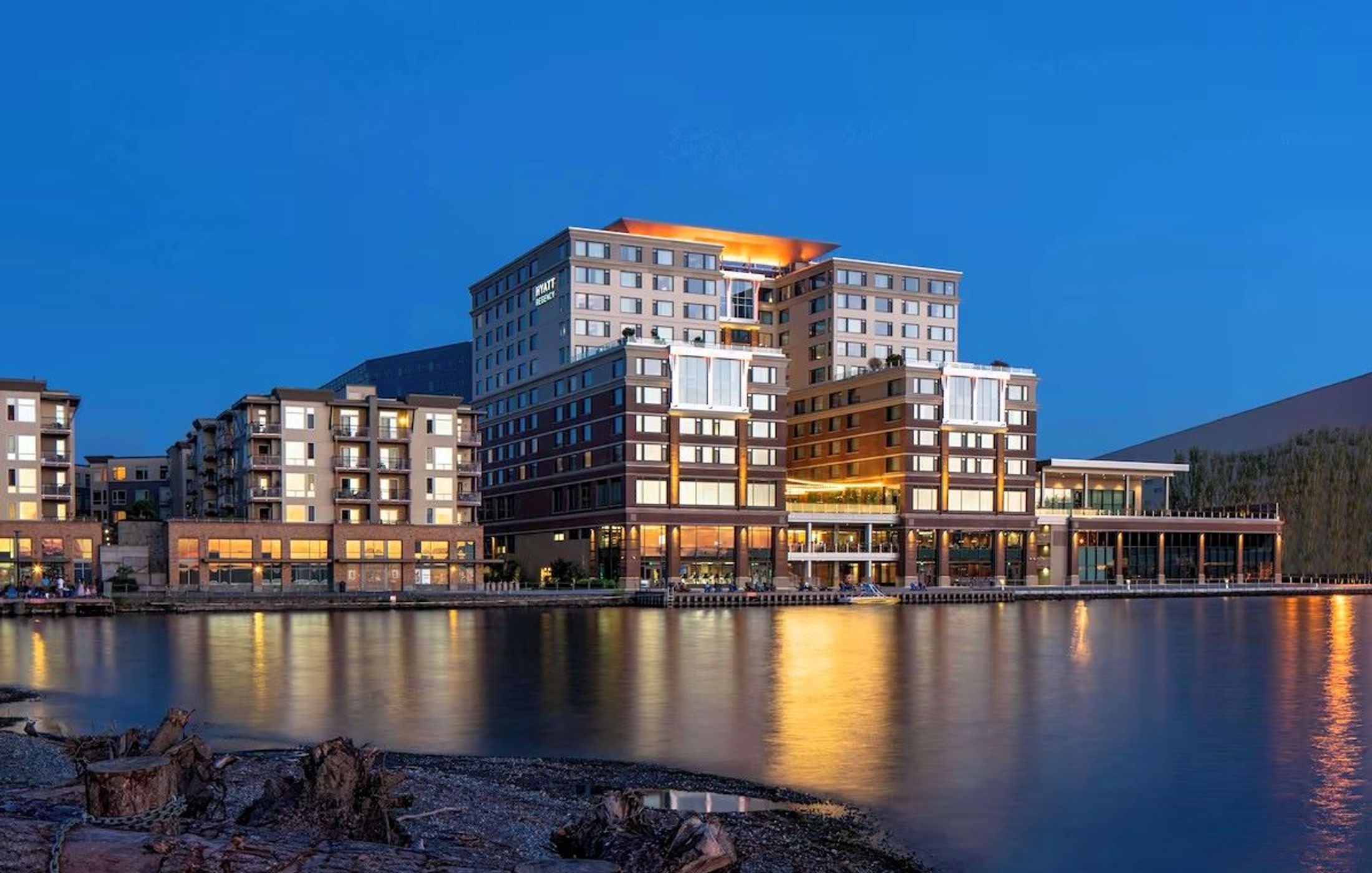 Hyatt Regency Lake Washington at Seattle's Southport