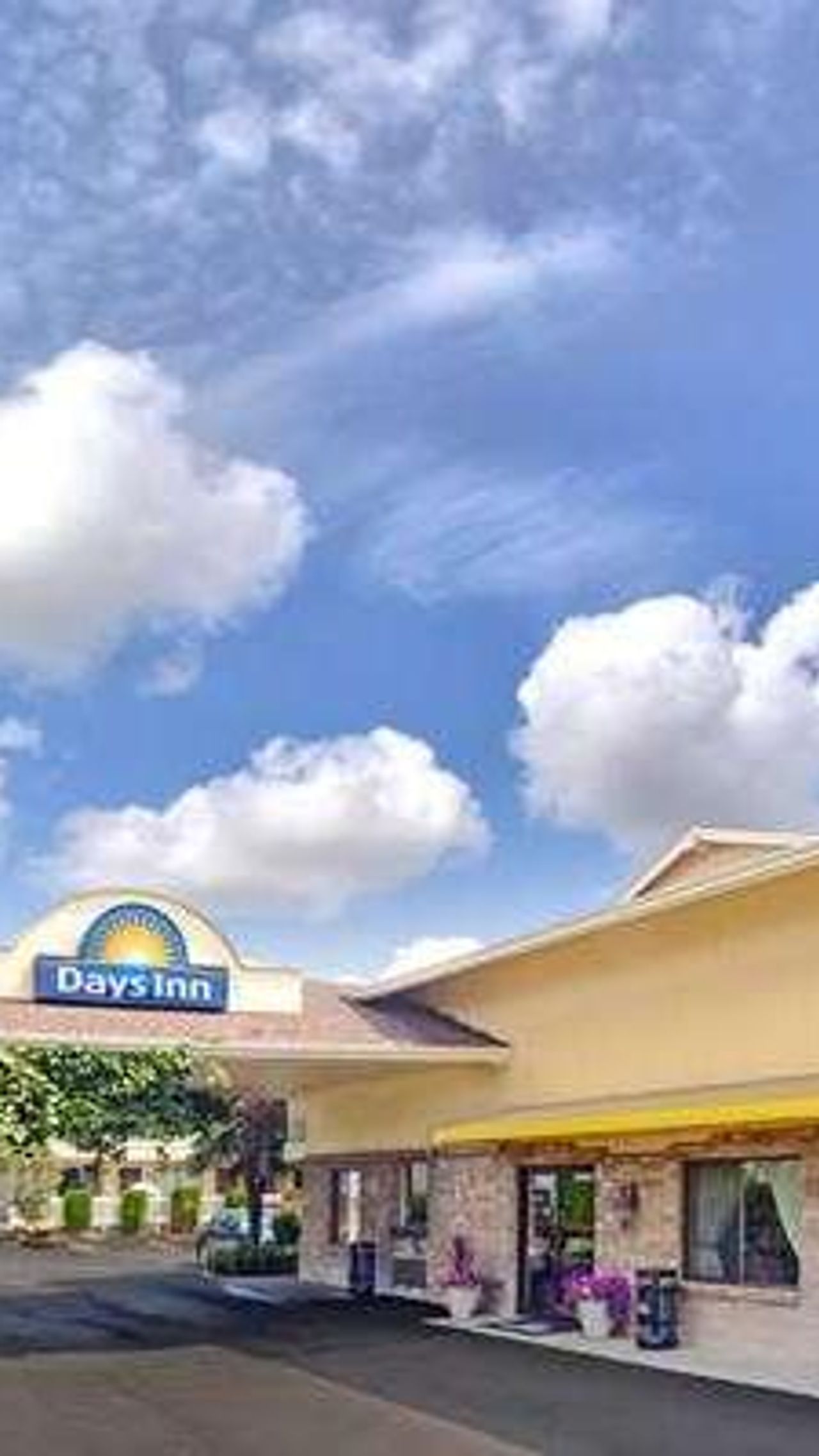 Photo of Days Inn by Wyndham Seattle South Tukwila