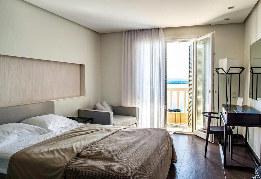 Best Value Escapes in Washington with Adults-Only Policies