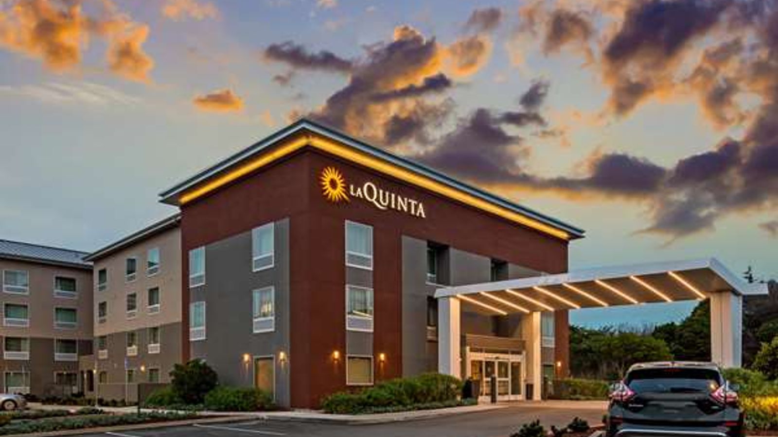 La Quinta Inn & Suites by Wyndham San Francisco Airport N