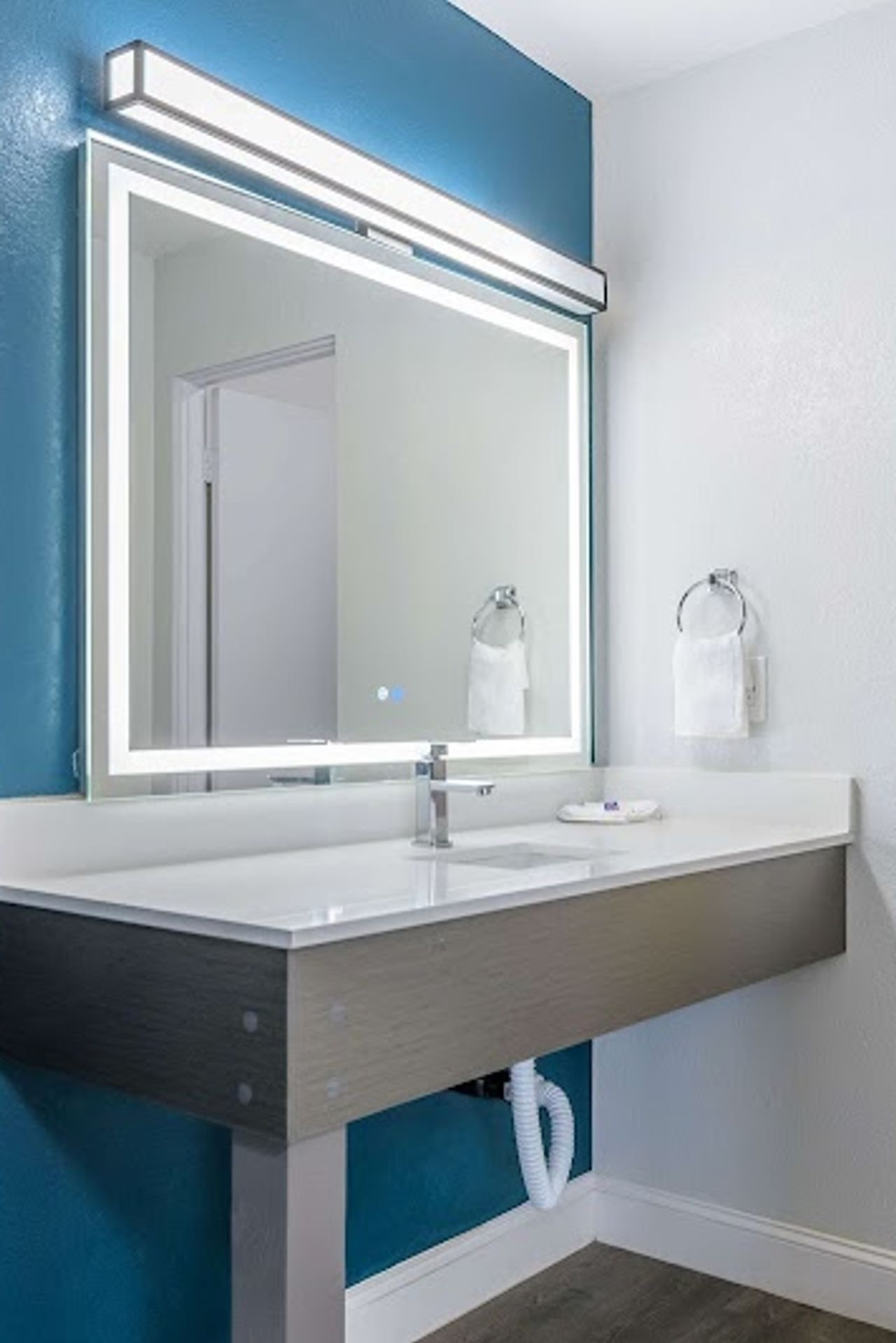Photo of Studio 6 Suites Madera, CA - Yosemite