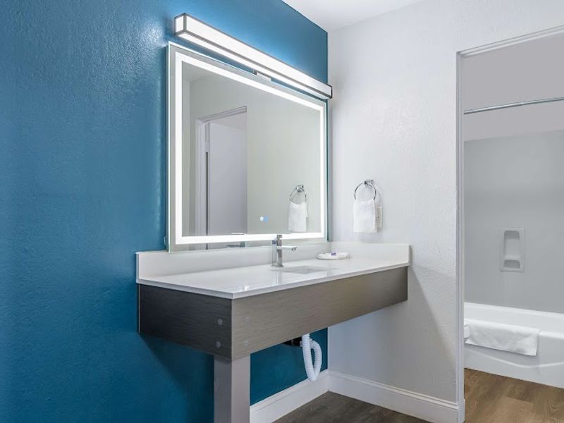 Photo of Studio 6 Suites Madera, CA - Yosemite