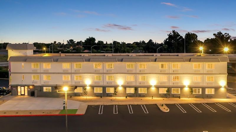 Photo of Spark by Hilton Modesto