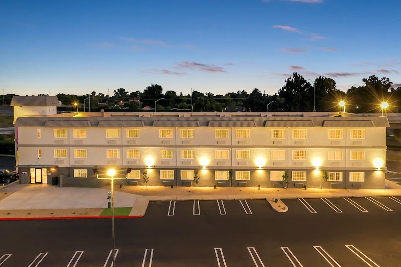 Photo of Spark by Hilton Modesto