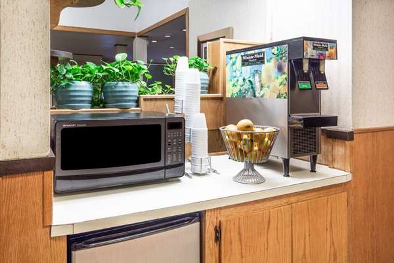 Photo of Days Inn by Wyndham Corvallis