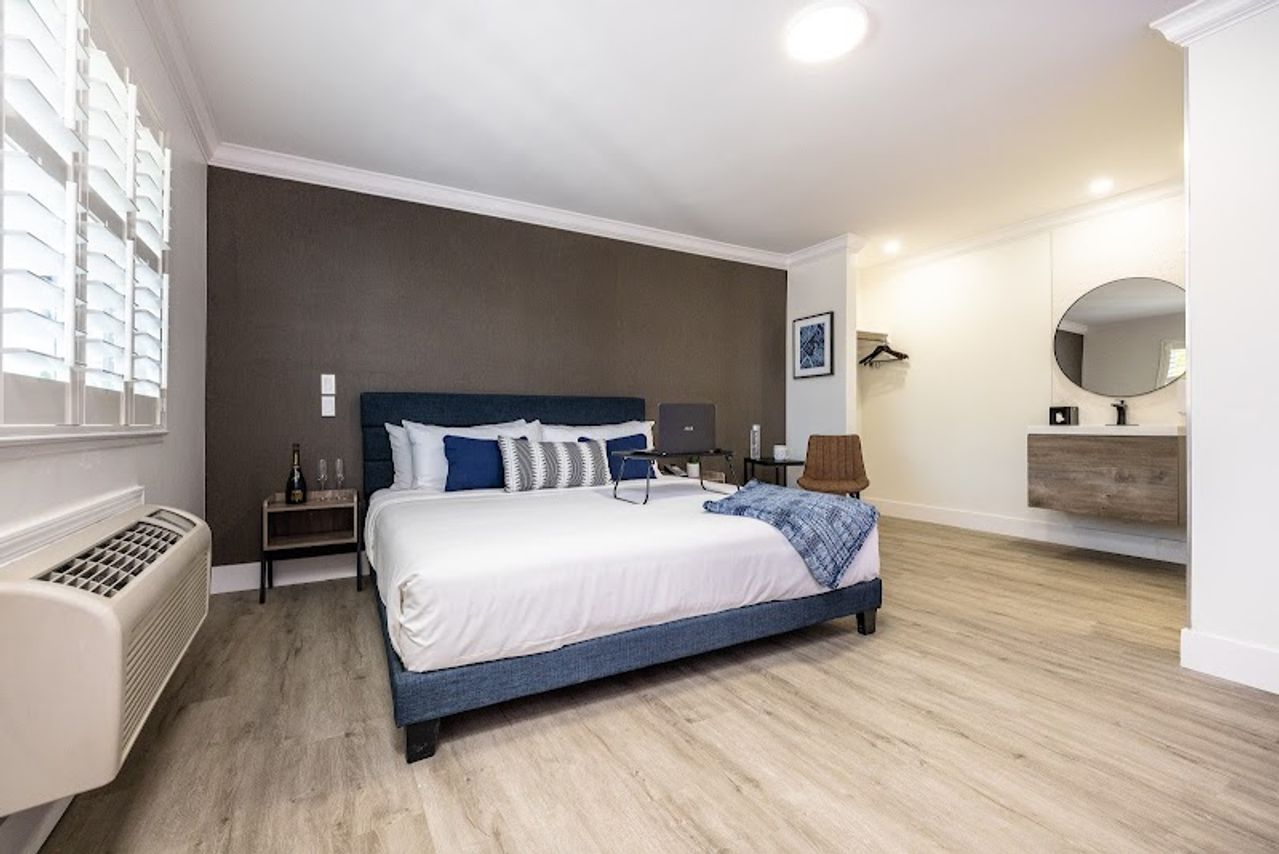 Photo of WAFER 450 Hotel