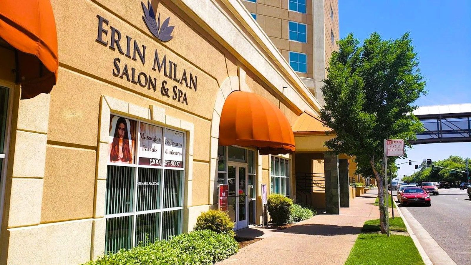 DoubleTree by Hilton Hotel Modesto - salon and spa treatments for couples