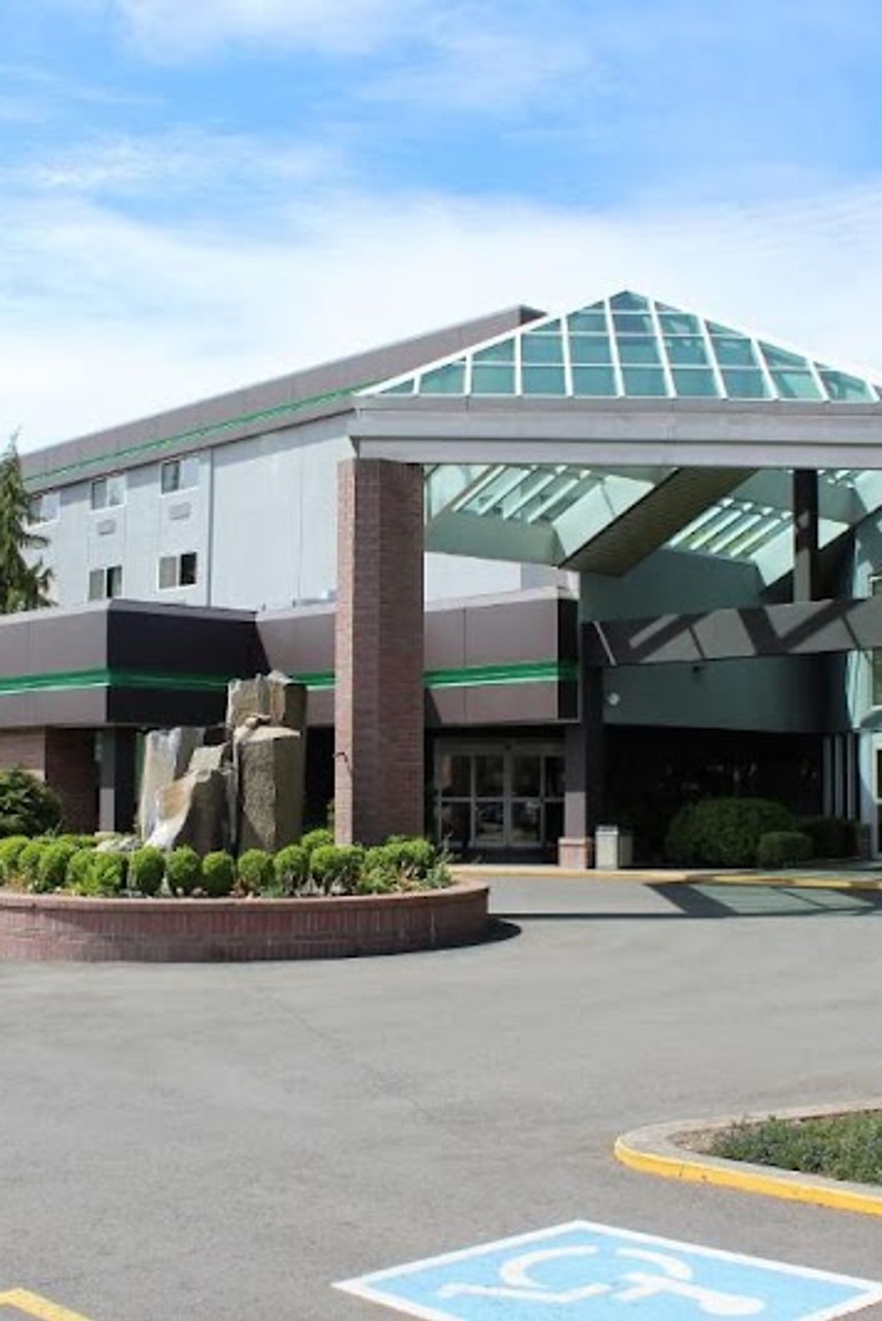 Photo of Medallion Inn and Suites