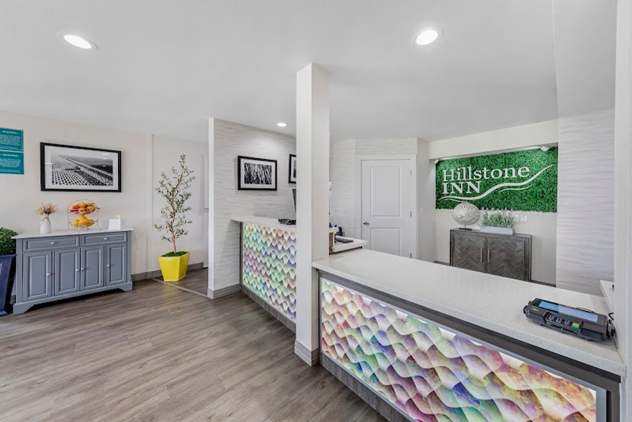 Photo of Hillstone Inn Tulare, Ascend Hotel Collection