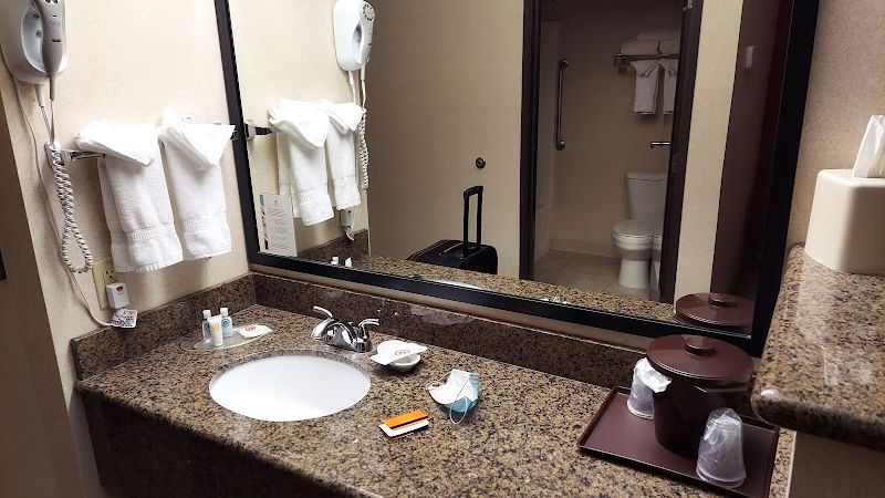 Photo of Comfort Suites Redmond Airport