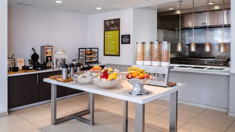 Photo of Hilton Garden Inn Bakersfield