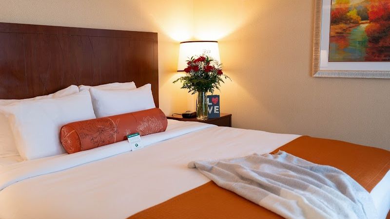 Photo of Phoenix Inn Suites Albany