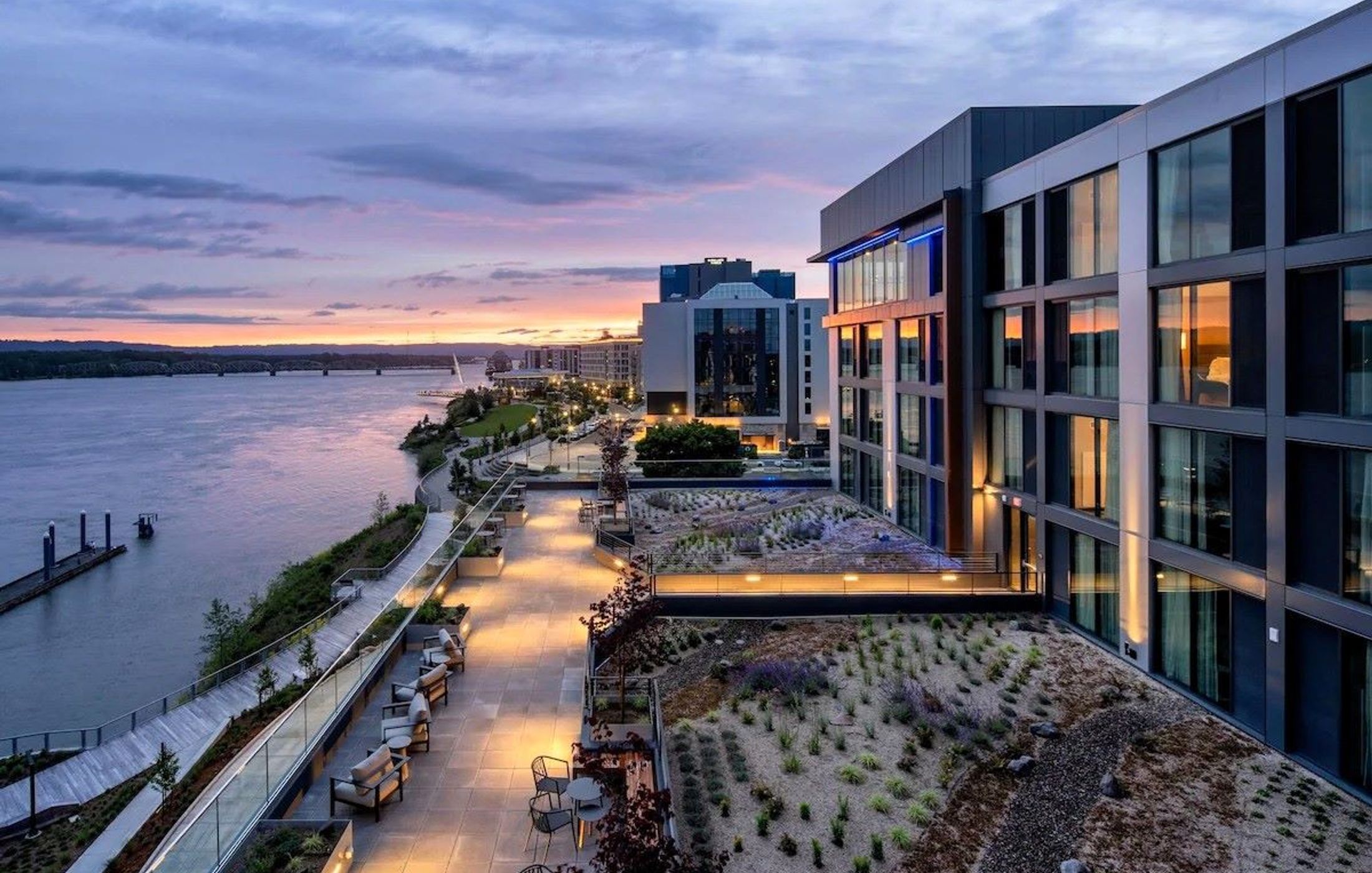 AC Hotel Vancouver Waterfront