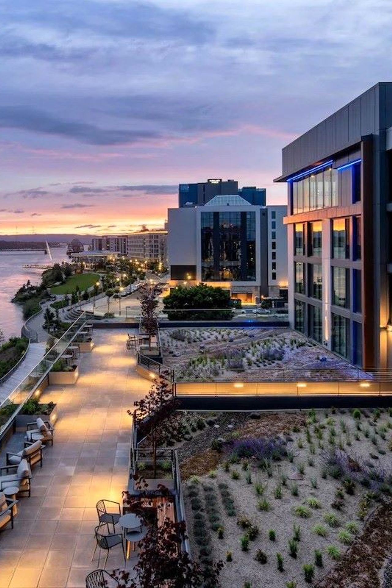 AC Hotel Vancouver Waterfront