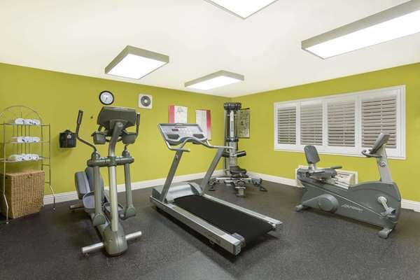 Photo of Baymont by Wyndham Modesto Salida