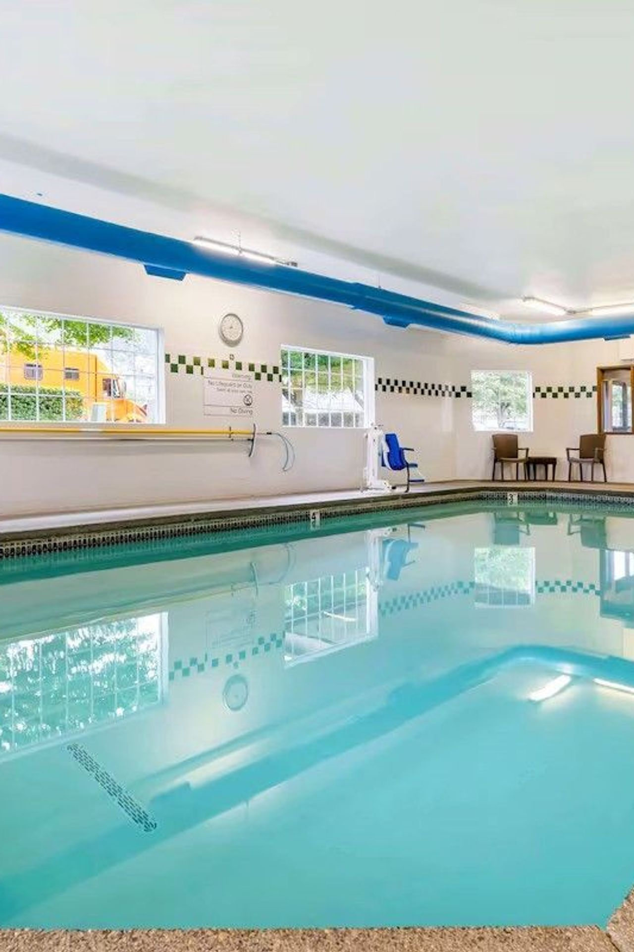 Best Western Columbia River Waterfront Hotel Astoria - Indoor Pool