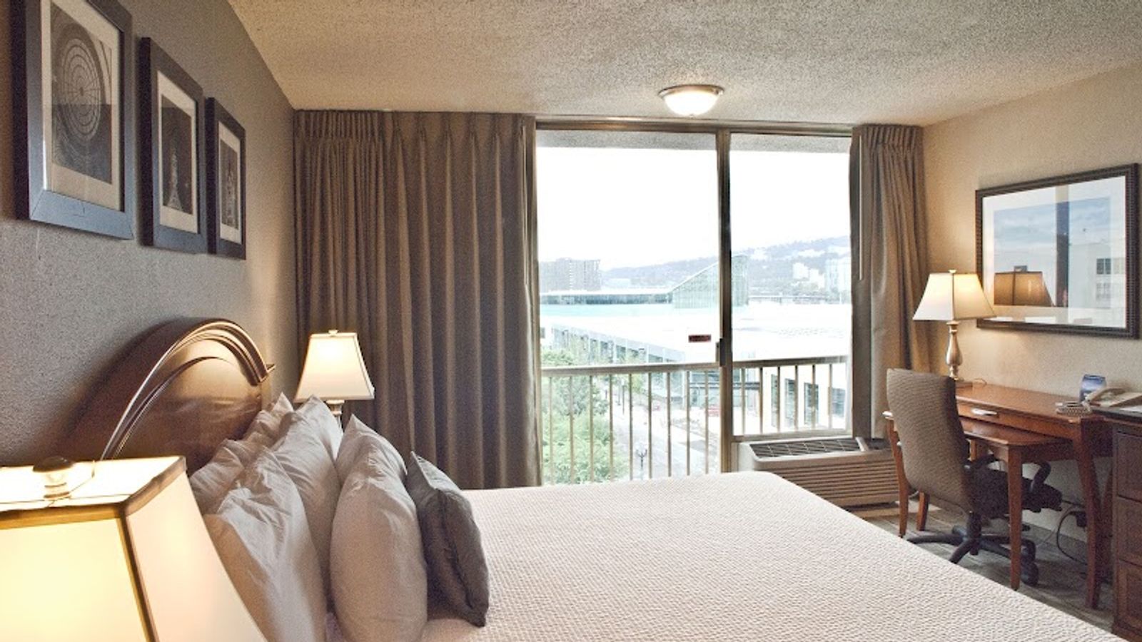 Photo of Inn at the Convention Center