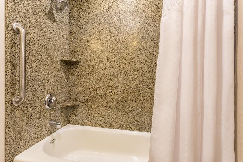 Photo of Holiday Inn Express & Suites Manteca City Center by IHG
