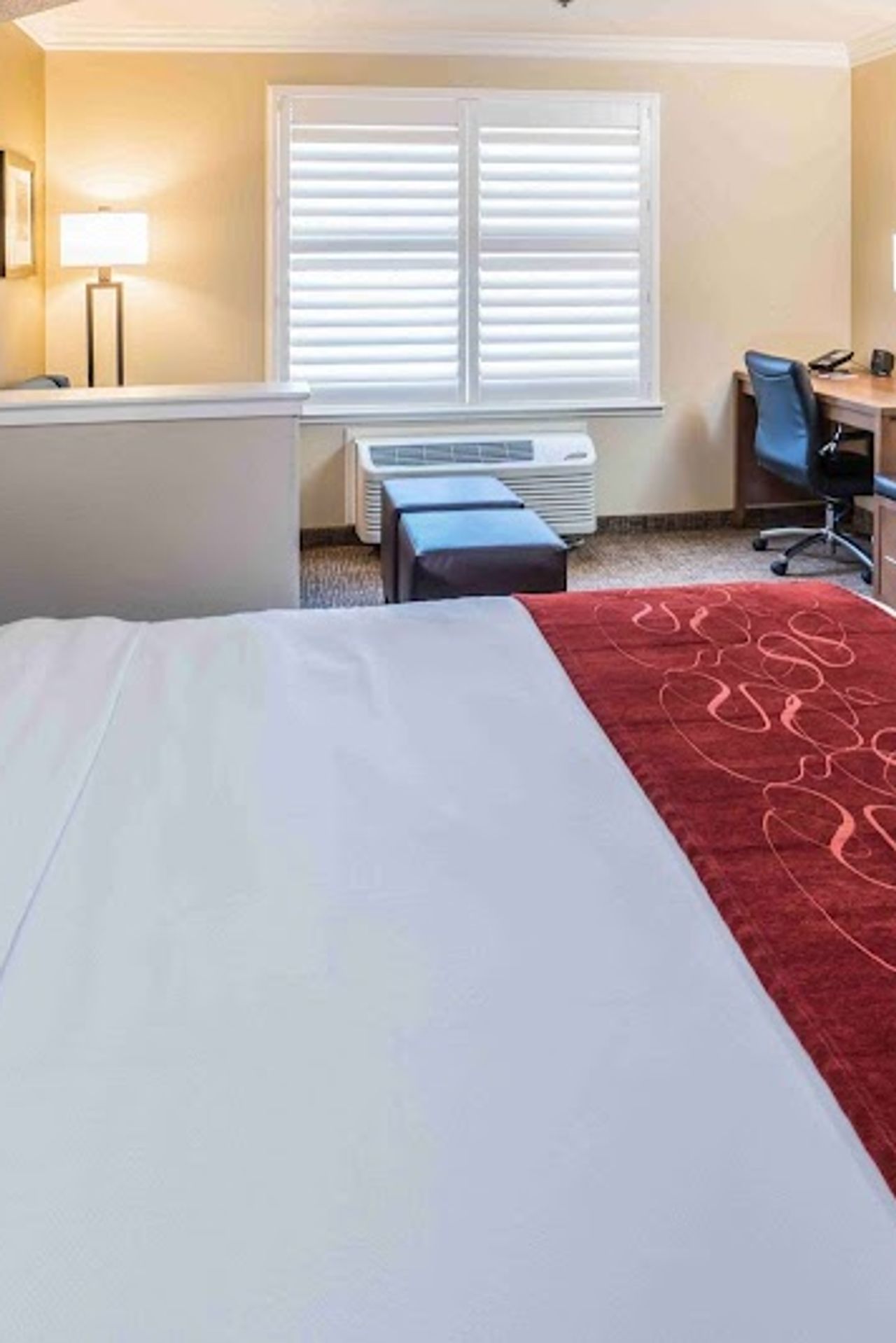 Photo of Comfort Suites Fresno River Park