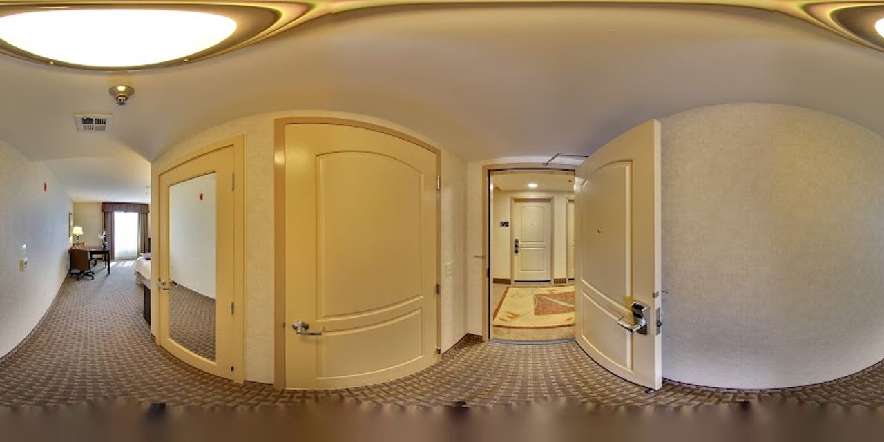 Photo of Hampton Inn & Suites Oakland Airport-Alameda