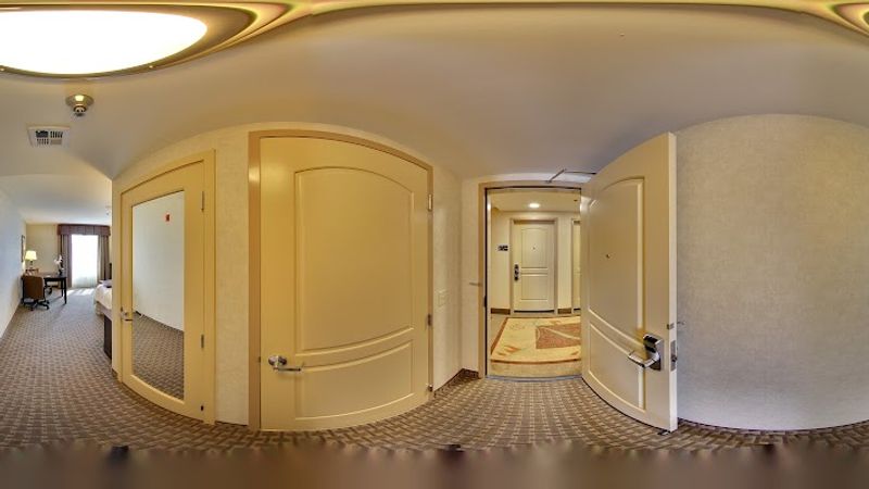 Photo of Hampton Inn & Suites Oakland Airport-Alameda