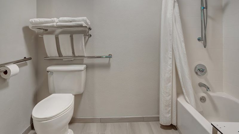 Photo of Holiday Inn Express Portland East - Troutdale, an IHG Hotel