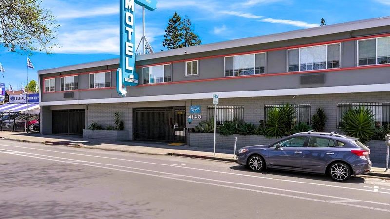 Signature Inn Berkeley Oakland