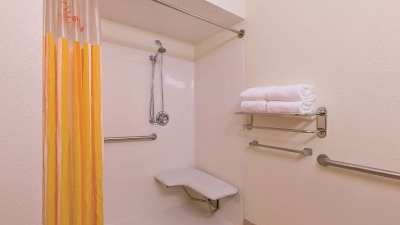 Photo of La Quinta Inn & Suites by Wyndham Tulare