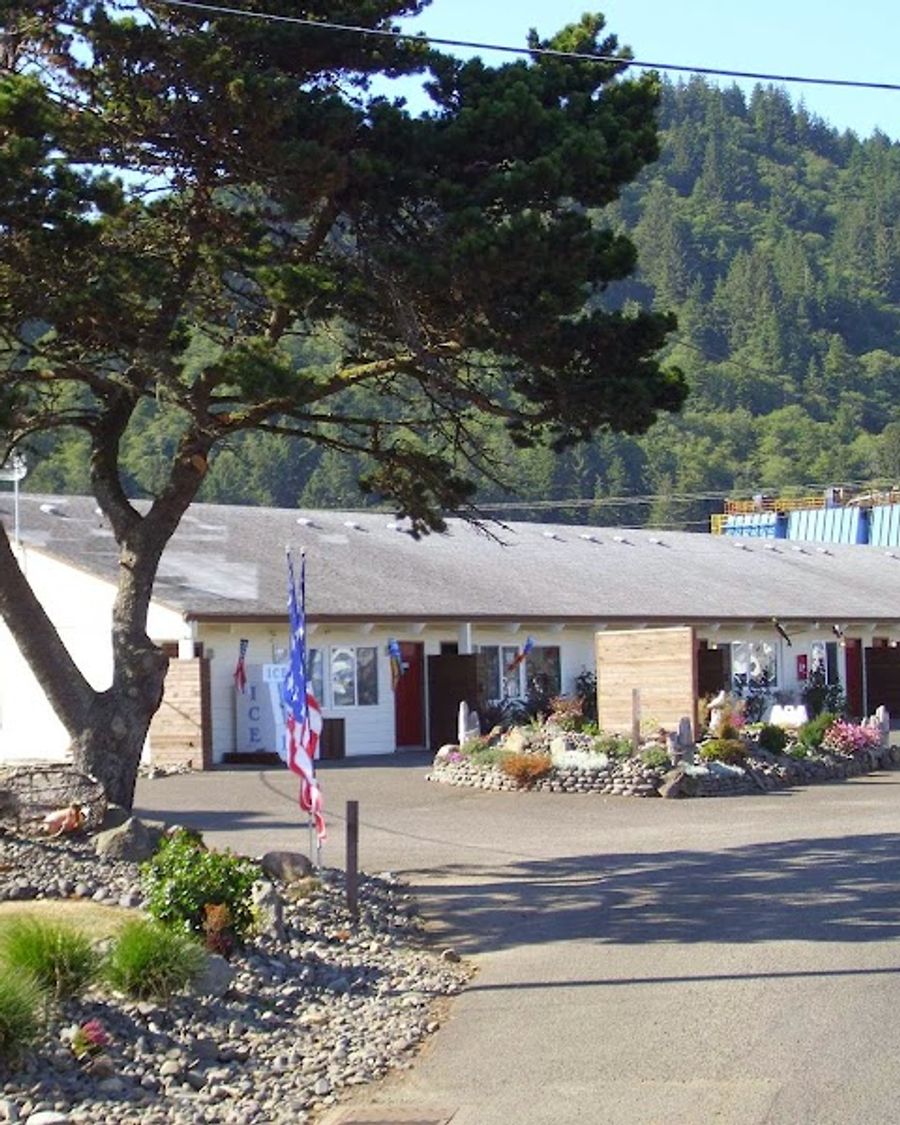 Harborview Inn & RV Park