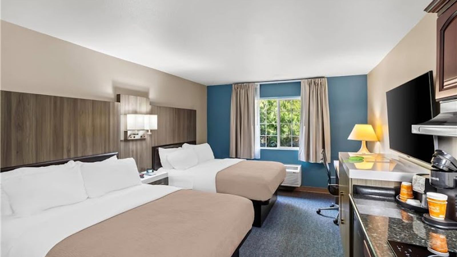 Photo of Quality Inn Port Orchard - Room, 2 queen beds