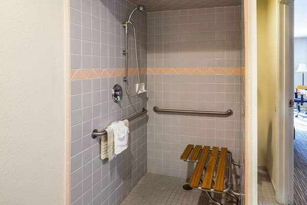 Photo of Quality Inn & Suites Tulare