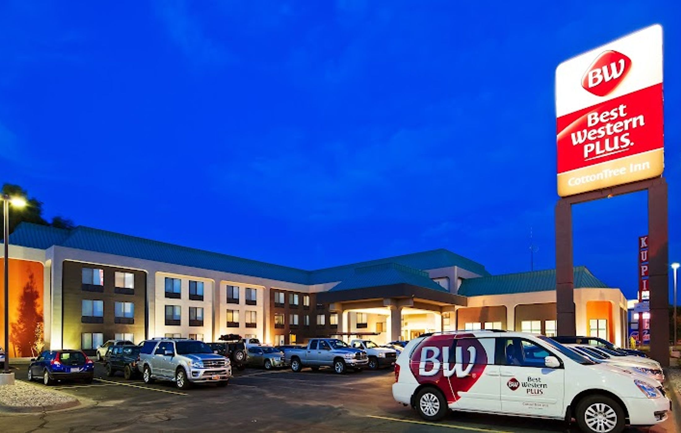 Best Western Plus CottonTree Inn