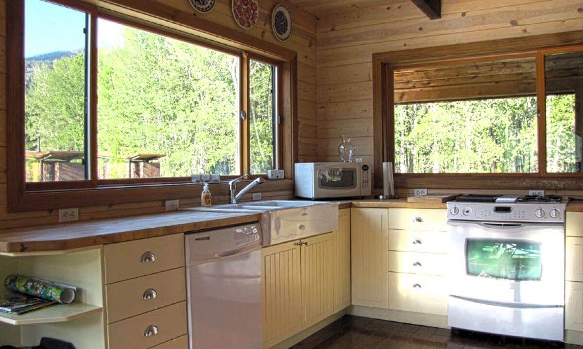 Rolling Huts - Family Cabin, Private kitchen