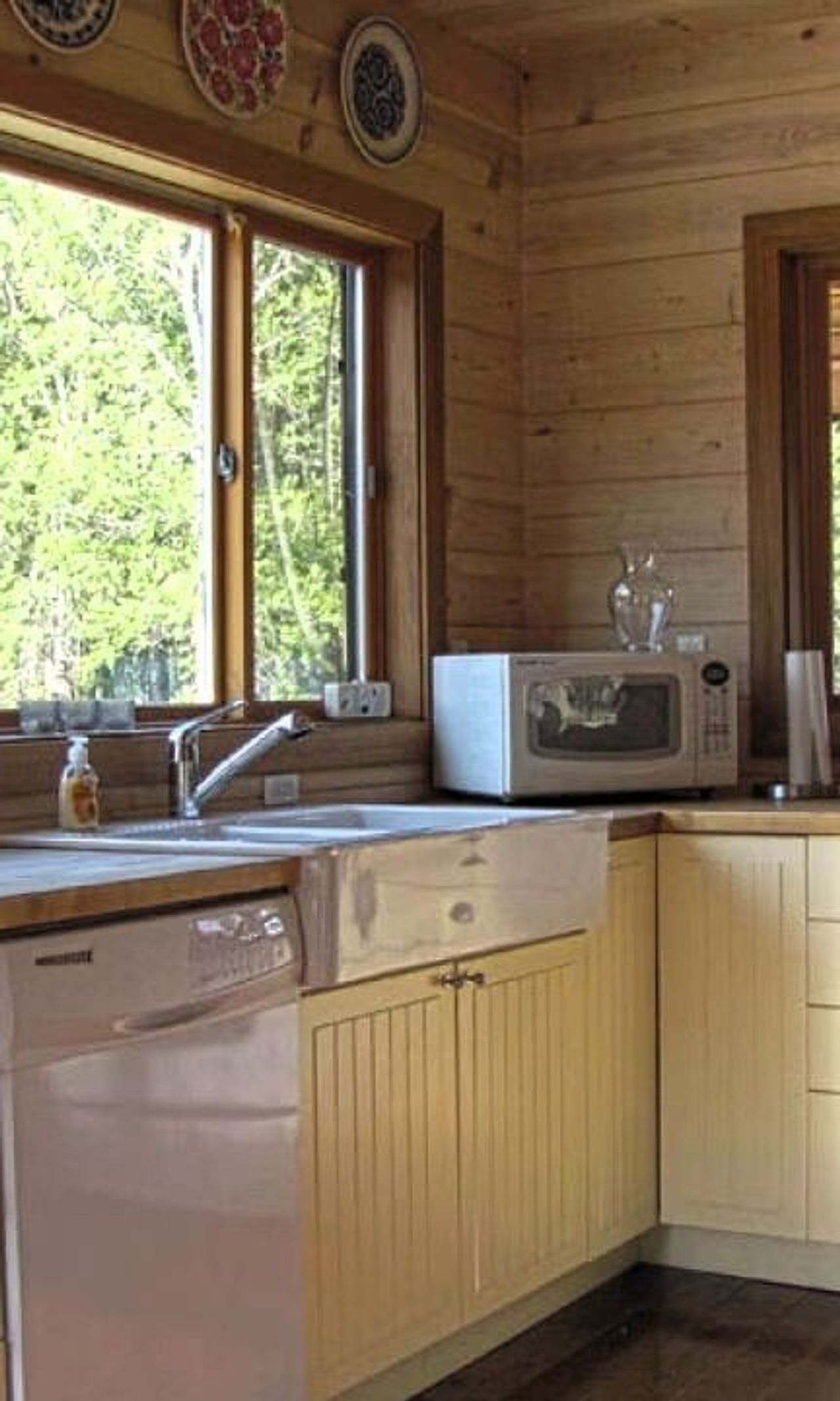 Rolling Huts - Family Cabin, Private kitchen