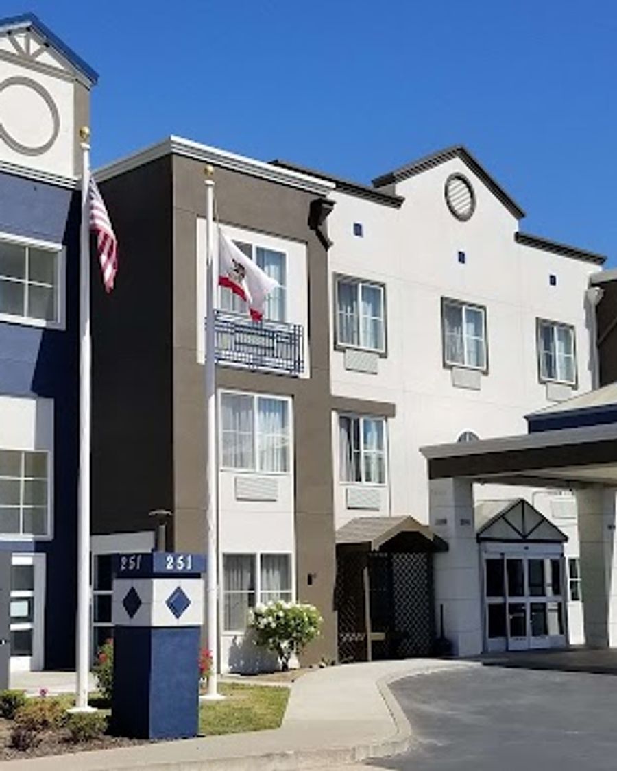 Country Inn & Suites by Radisson, San Carlos, CA