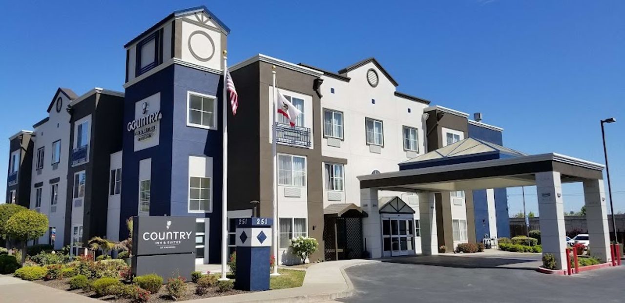 Photo of Country Inn & Suites by Radisson, San Carlos, CA