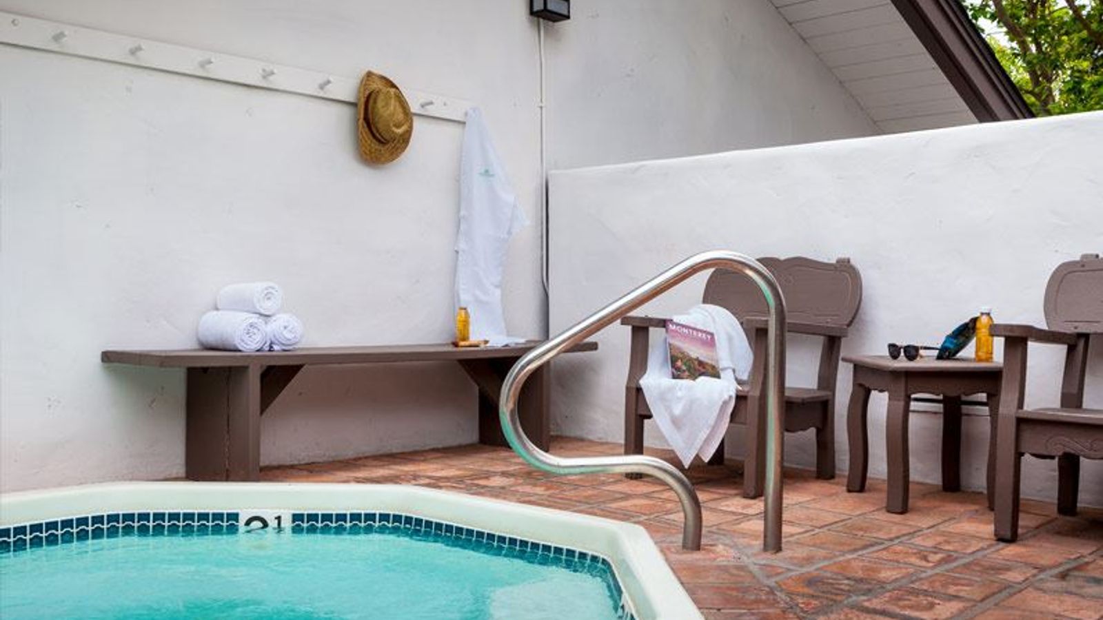 Photo of Hotel Pacific - Outdoor spa tub