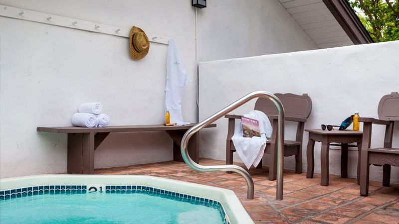 Photo of Hotel Pacific - Outdoor spa tub